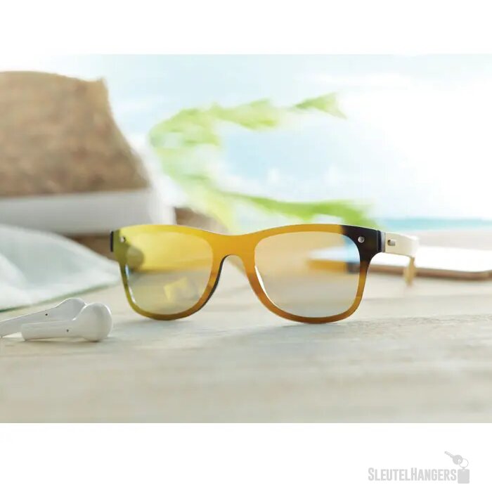 Zonnebril met all-over glas Geel