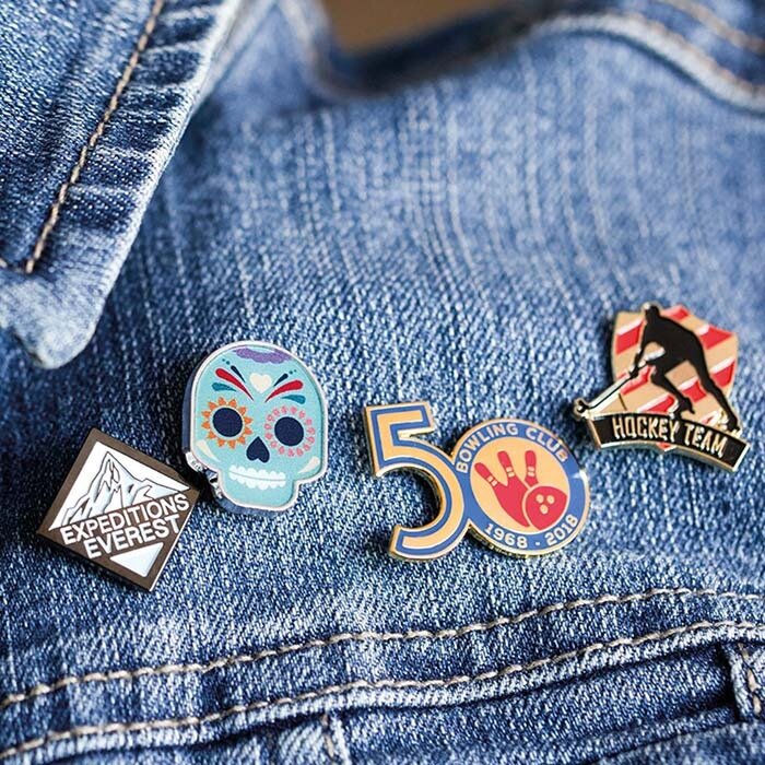 Metalen pin in eigen vorm (hard emaille)