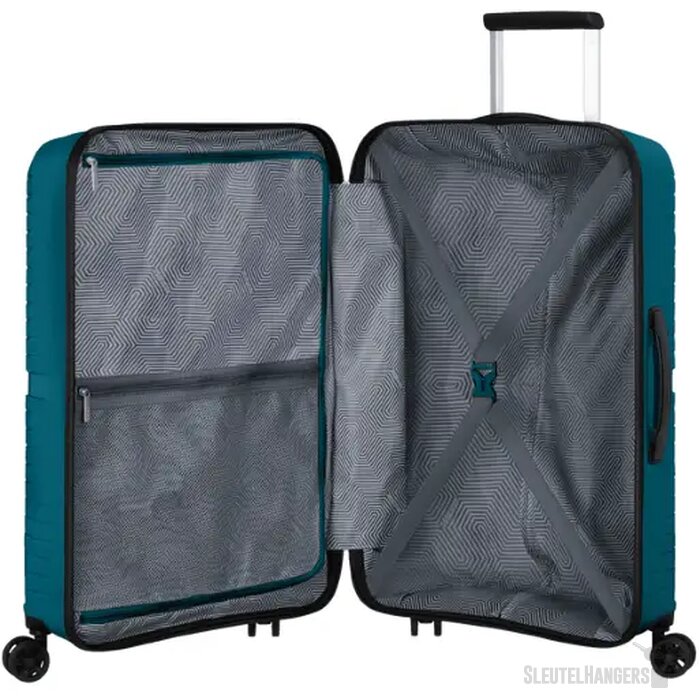 American Tourister Airconic Spinner 67 Deep Ocean