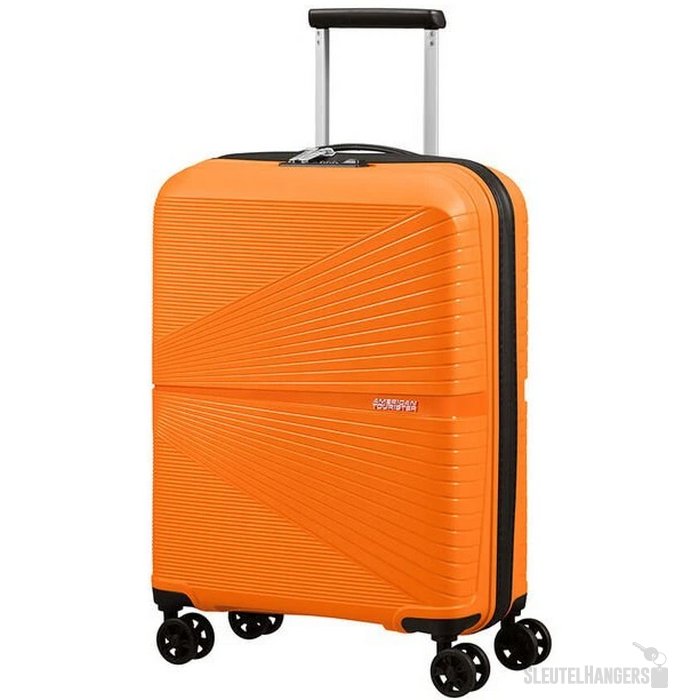 American Tourister Airconic Spinner 55