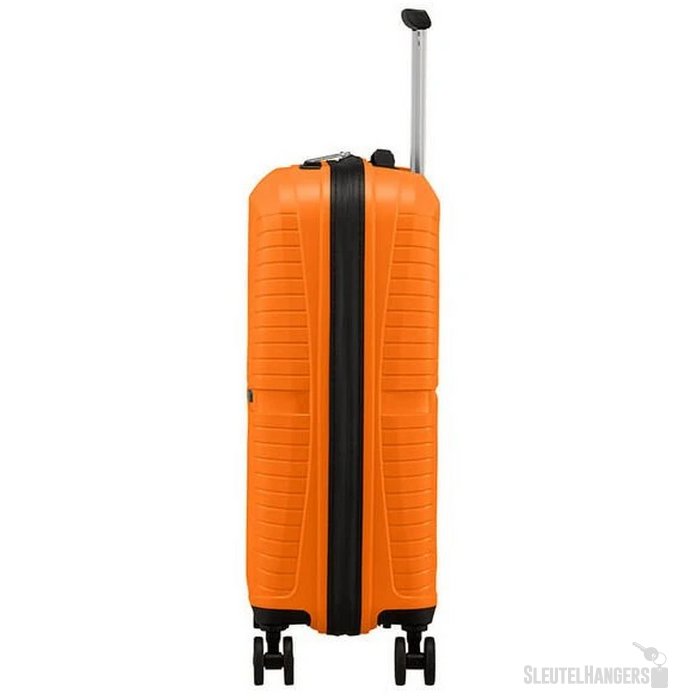 American Tourister Airconic Spinner 55