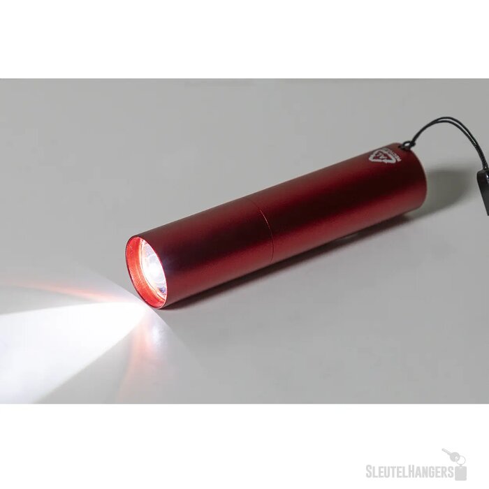 Chargelight Tone Oplaadbare Zaklamp Van Gerecycled Aluminium Rood