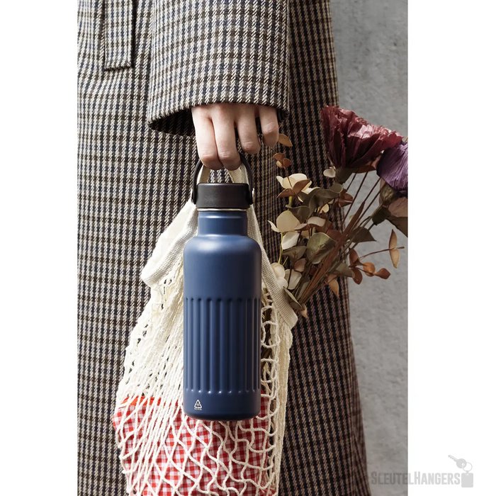 Streaky Go Geïsoleerde Fles Donker Blauw