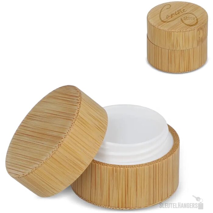 Lippenbalsem rond bamboe