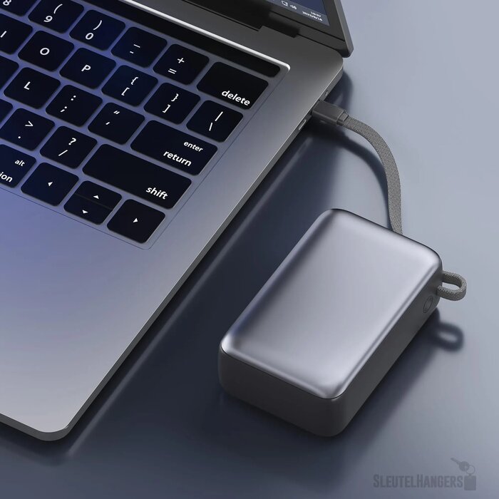 Nova Laptop 65W Powerbank met ingebouwde USB-C kabel 30000 mAh donker grijs